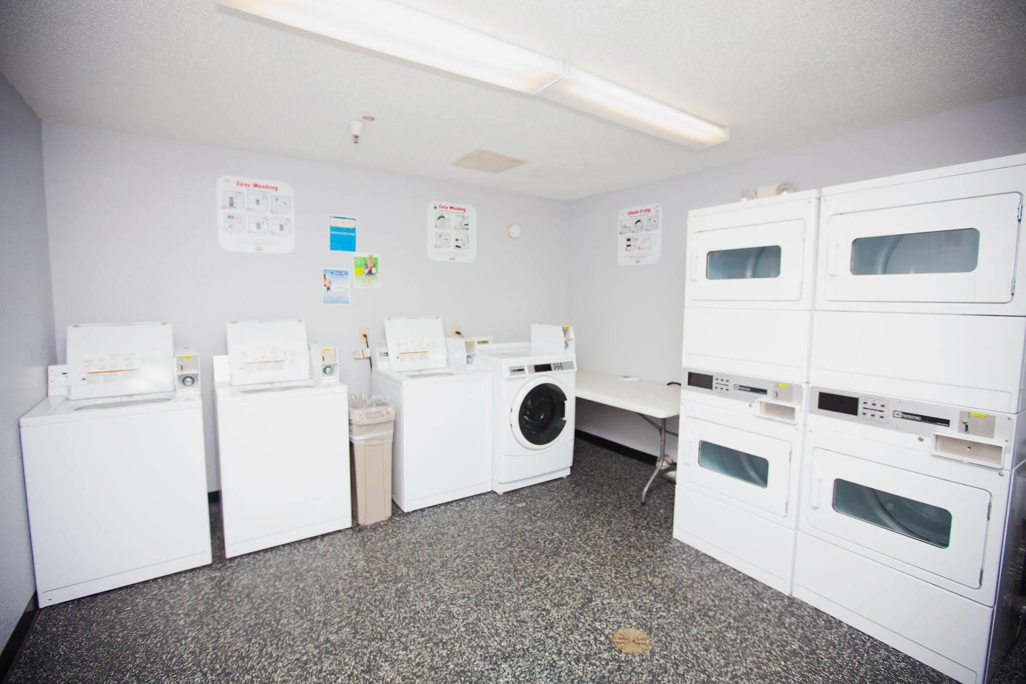 Intown Suites Extended Stay Norfolk Va エクステリア 写真